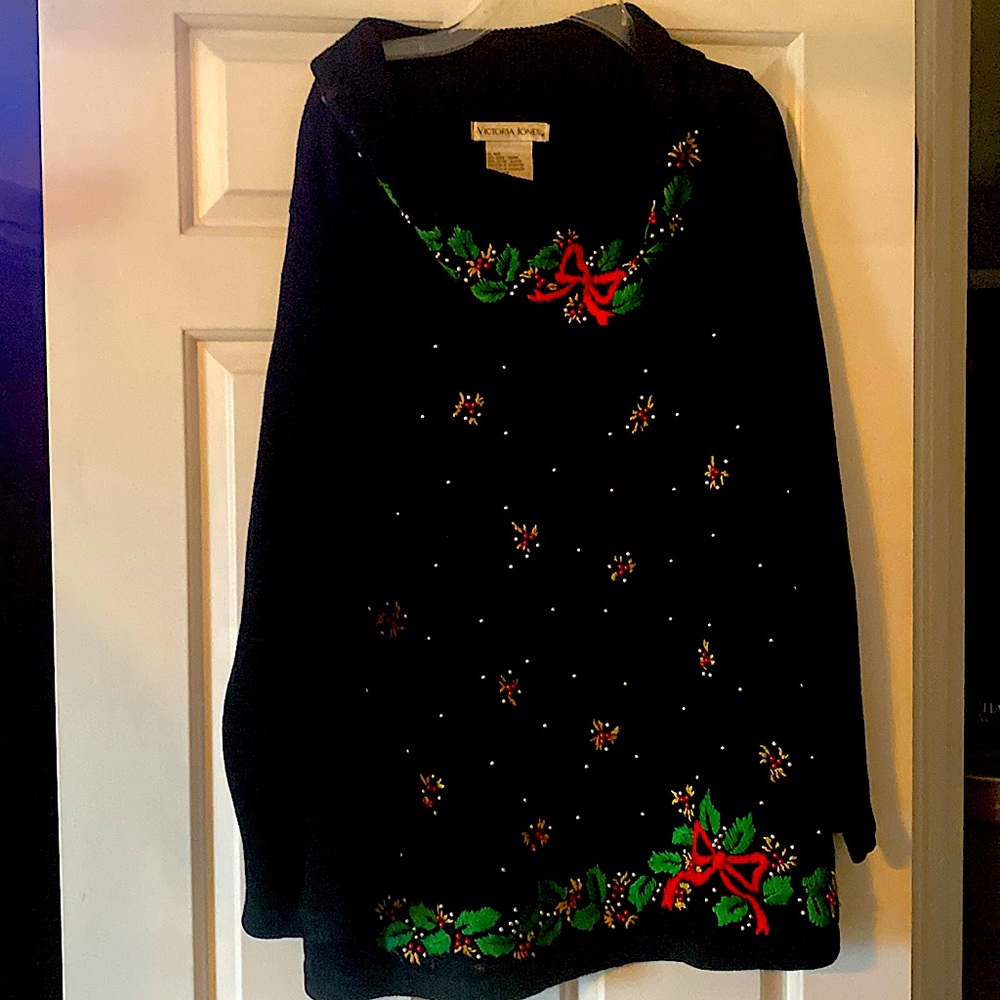 Xmas sweater cowl neck $15